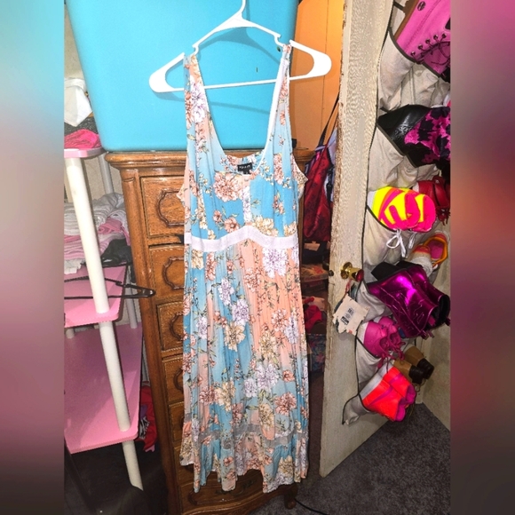 Torrid 3x Multi Floral Mesh Inset Challis Skater Midi Dress - Picture 3 of 7